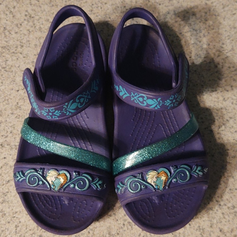 Girls Frozen Crocs Sandals